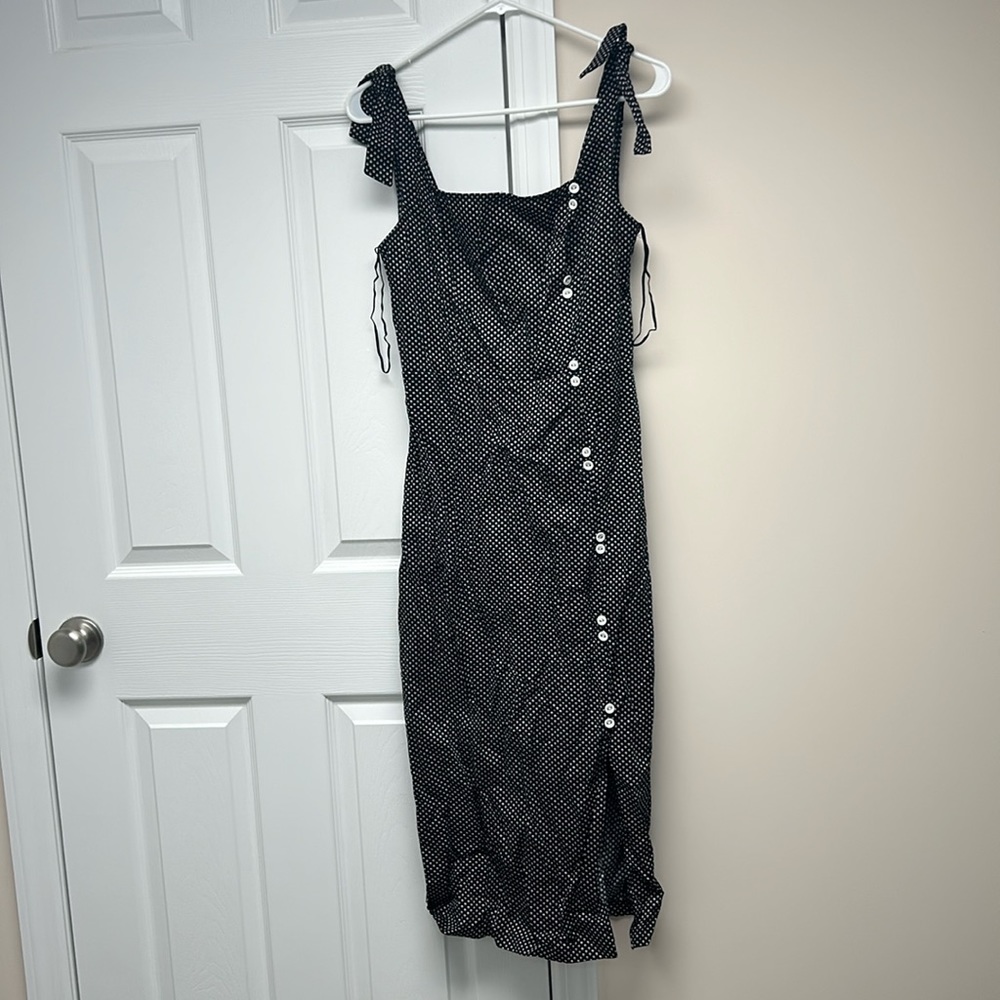 Lerumi Button Down Dress NWOT